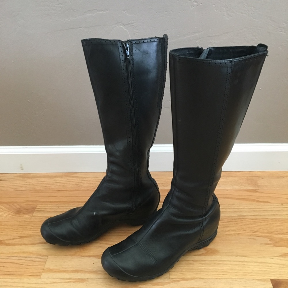 Merrell Waterproof black leather boots